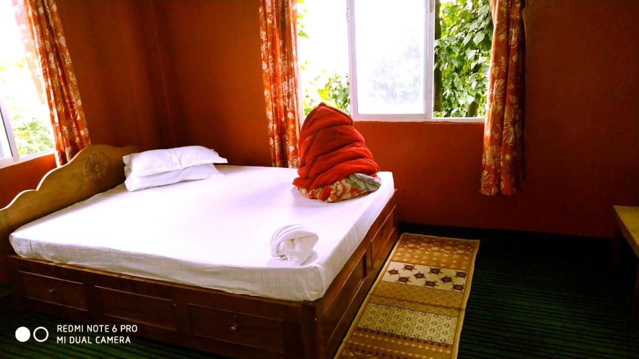 Hotel Valley View Pelling Exterior photo