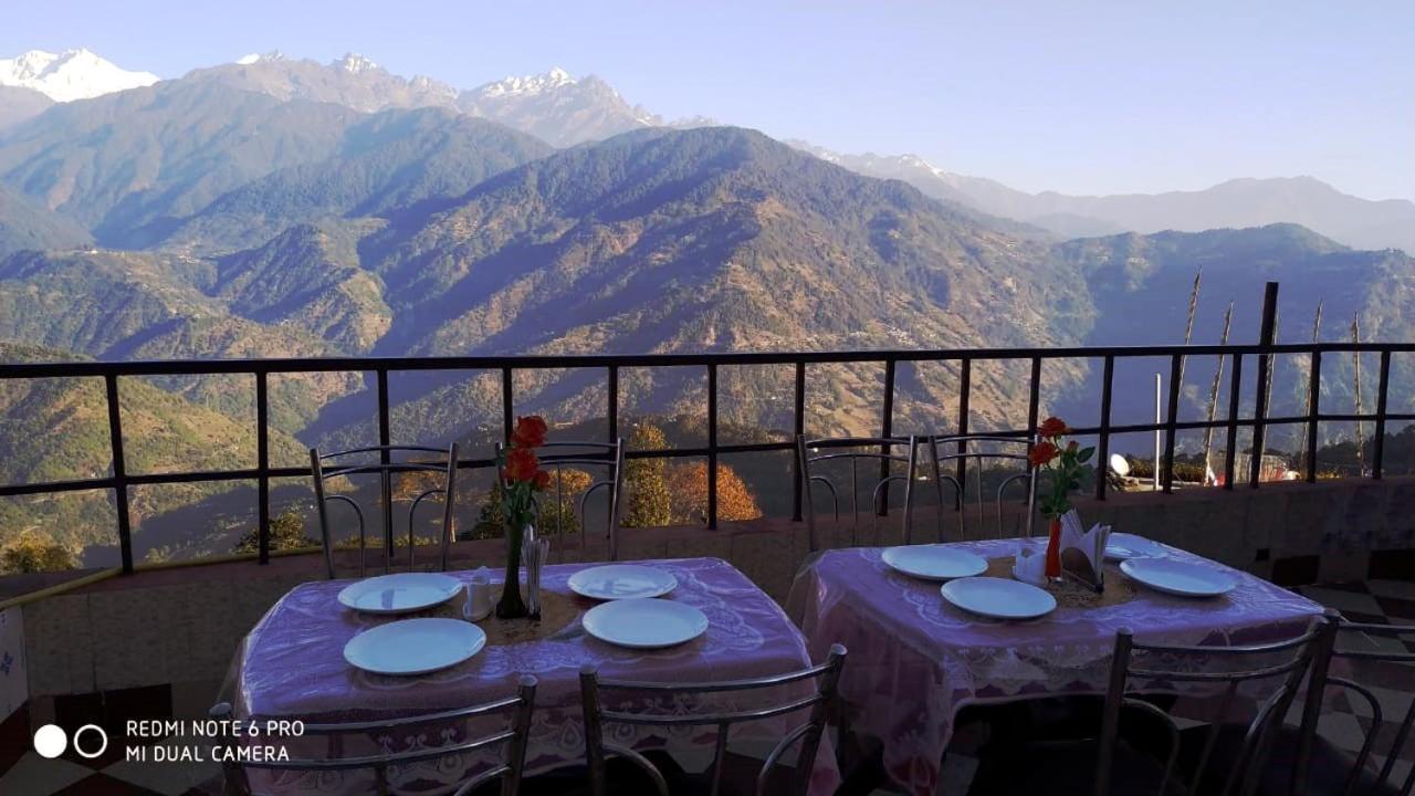 Hotel Valley View Pelling Exterior photo