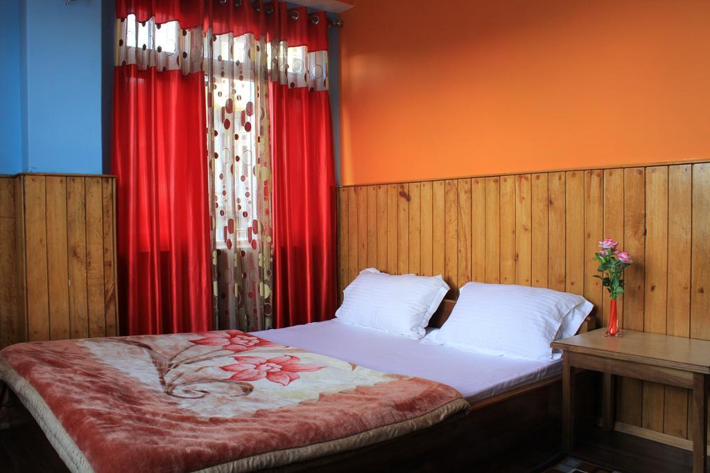 Hotel Valley View Pelling Room photo