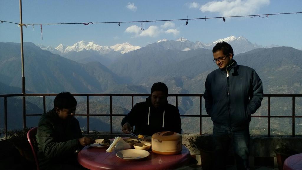 Hotel Valley View Pelling Exterior photo